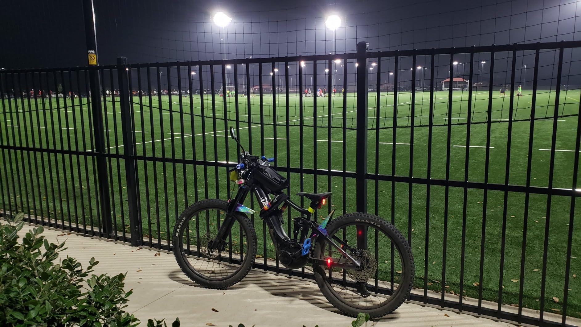 ROCKBROS Bike Tail Light Smart,Brake Bicycle Rear Lights Rechargeable,IPX6 customer photo 2