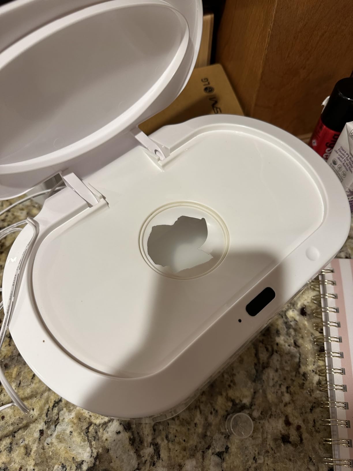Munchkin Touch Free Baby Wipe Warmer with Nightlight & Motion Sensor, White customer photo 1
