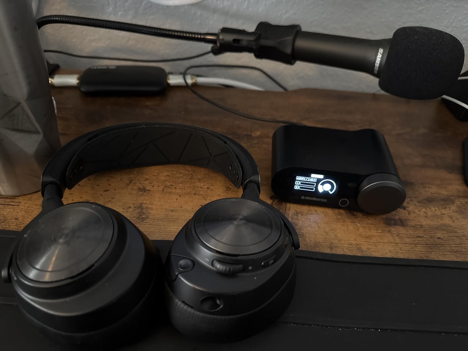 SteelSeries Arctis Nova Pro Wireless Multi-System Gaming Headset — Neodymium Magnetic Drivers — Active Noise Cancellation — 2 Battery System — ClearCast Gen 2 Mic — PC, PS5, PS4, Switch, Mobile customer photo 1