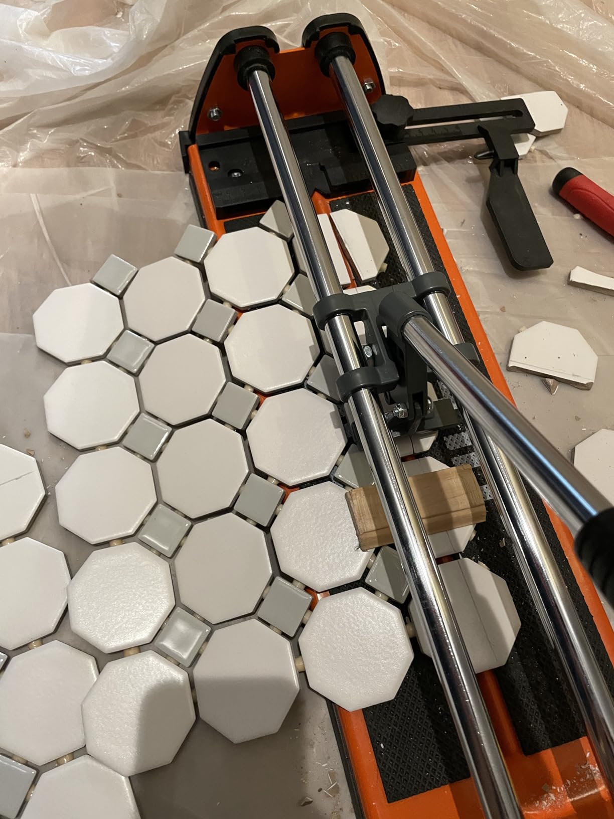 TILER 25 Inch Manual Tile Cutter, Professional Procelain Ceramic Tile Cutter with Free Bag, Removable Scale & Tungsten Carbide Cutting Wheel, Anti-Skid Feet 8106X customer photo 1