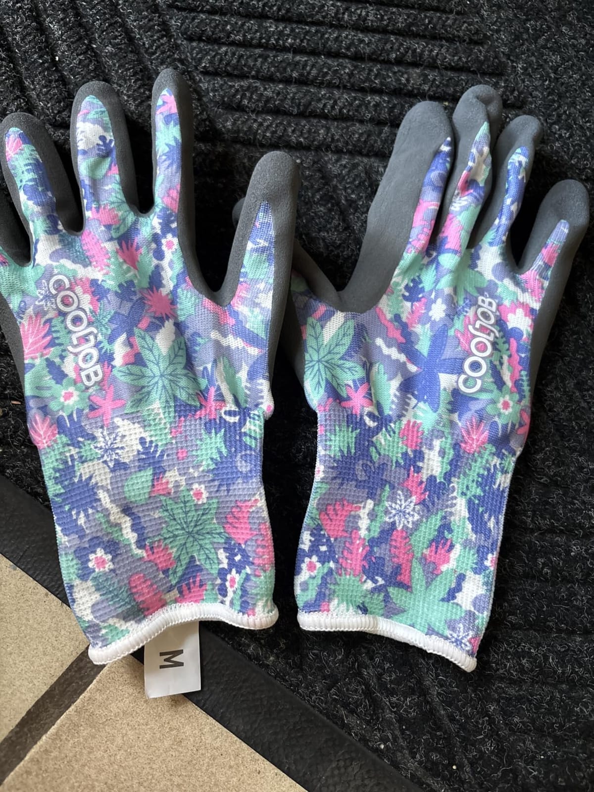 COOLJOB Colorful Gardening Gloves Best Gift for Women Ladies, 2 Pairs Breathable Rubber Coated Garden Gloves, Outdoor Protective Work Gloves, Varied Colors, Size Medium, 2 Pairs M customer photo 1