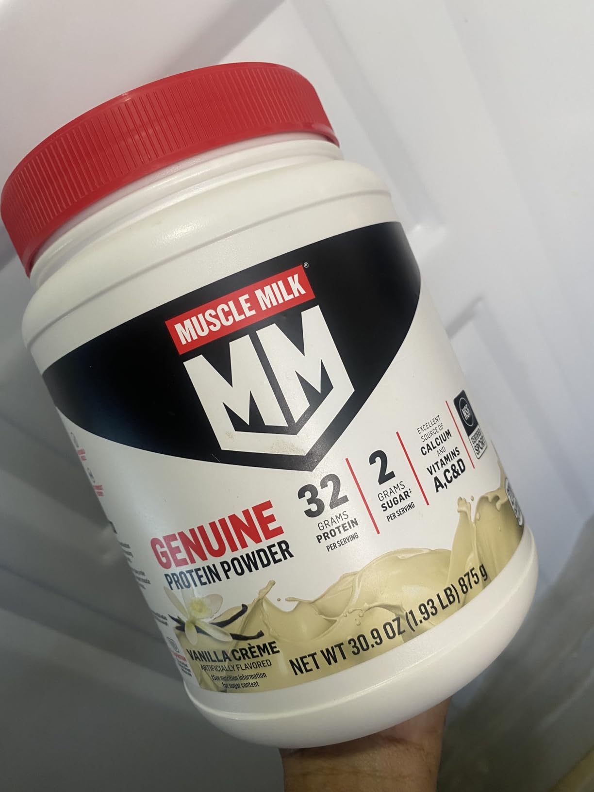 Muscle Milk Genuine Protein Powder, Vanilla Crème, 1.93 Pounds, 12 Servings, 32g Protein, 2g Sugar, Calcium, Vitamins A, C & D, NSF Certified for Sport, Energizing Snack, Packaging May Vary customer photo 1
