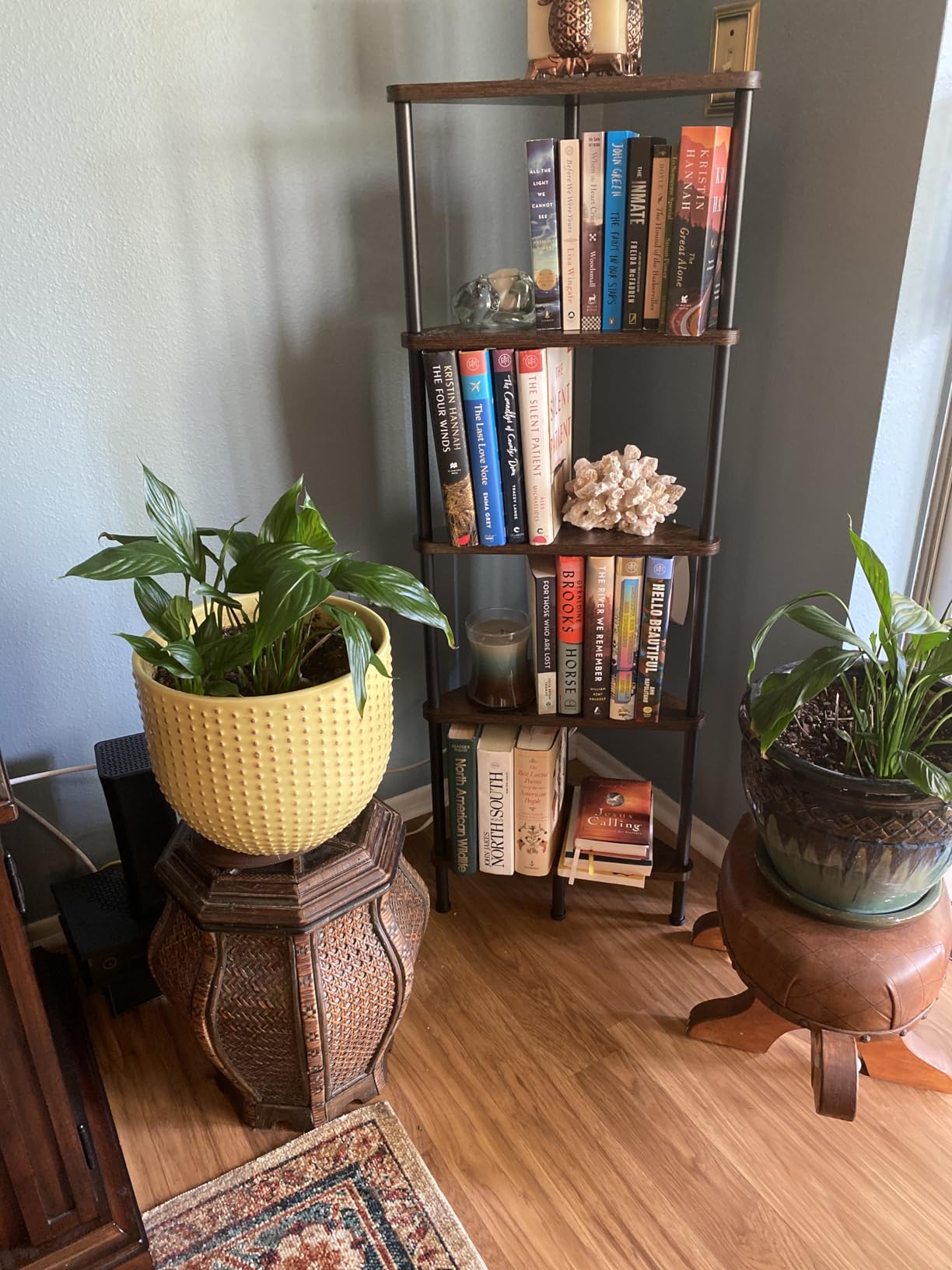 HOOBRO Corner Shelf Stand, Industrial 5-Tier Corner Bookshelf with Metal Frame, Plant Display Shelf, Small Bookcase for Small Spaces, Bedroom, Living Room, Rustic Brown BF33CJ01 customer photo 2