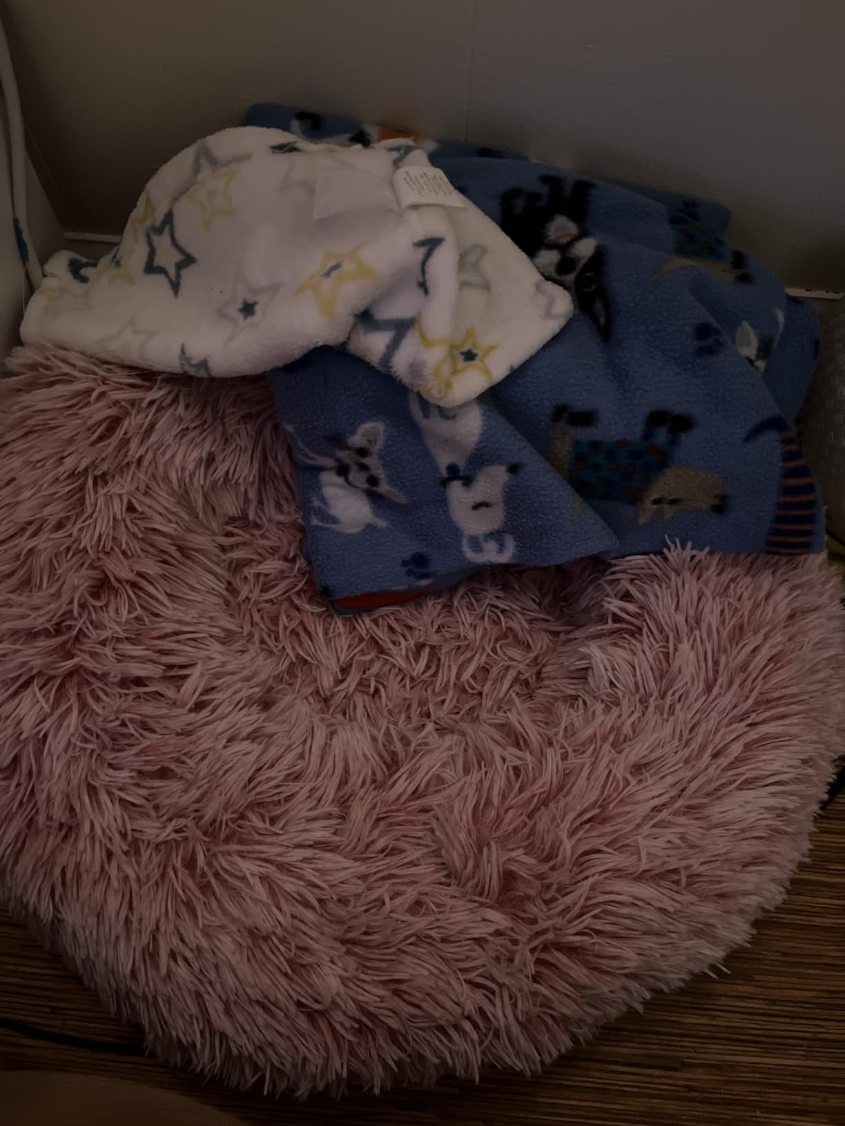 WNPETHOME Small Round Calming Dog Bed Cat Bed for Comfy Sleep customer photo 1