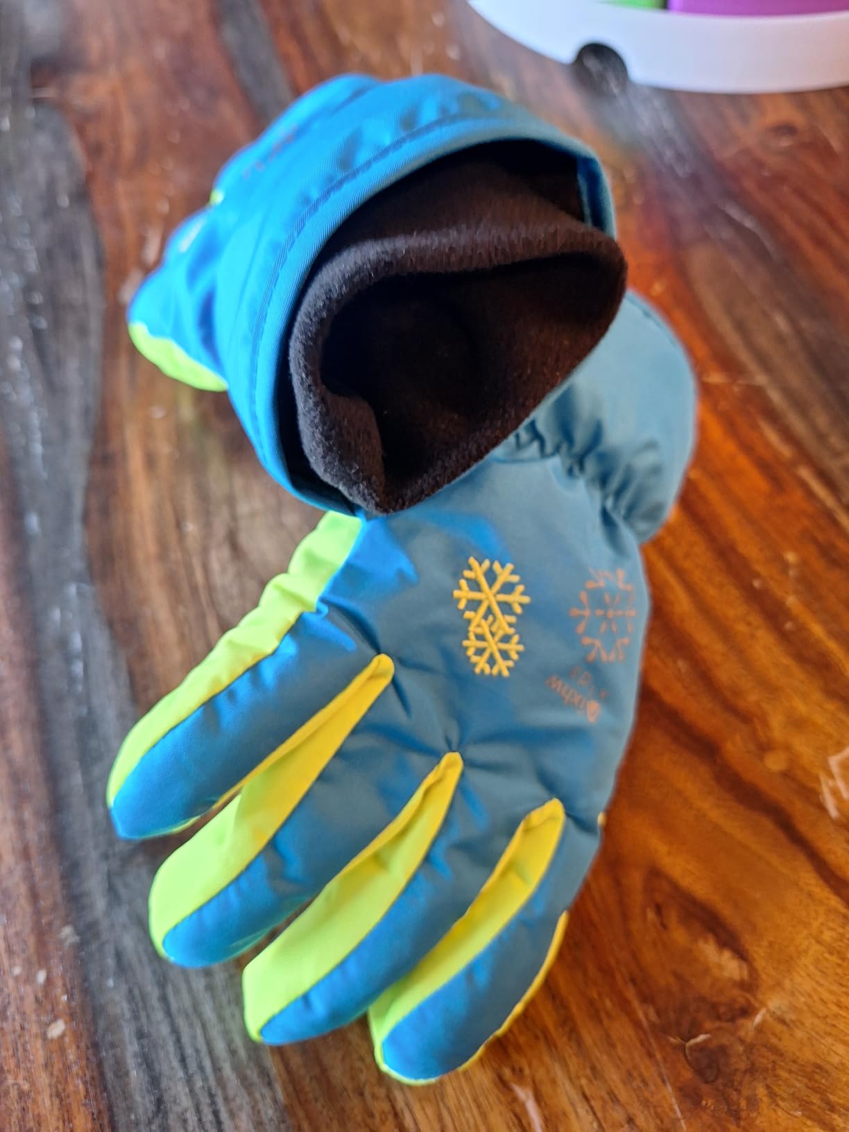 TRIWONDER Kids Ski Snow Gloves, Water-Resistant Winter Mittens Boys Girls customer photo 2