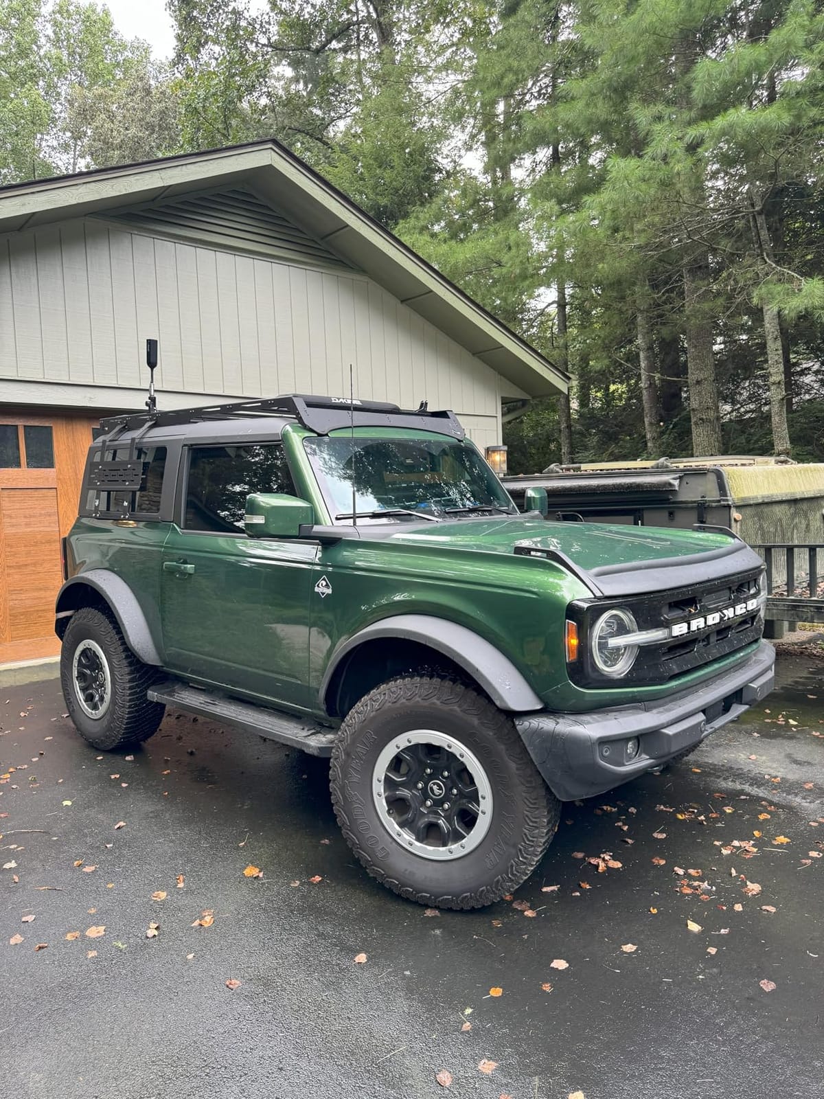 weBoost Drive Reach Overland - Cell Phone Signal Booster for Off Road Vehicles | Boosts 5G & 4G LTE for All U.S. Carriers - Verizon, AT&T, T-Mobile & More | Made in The U.S. | FCC Approved customer photo 2