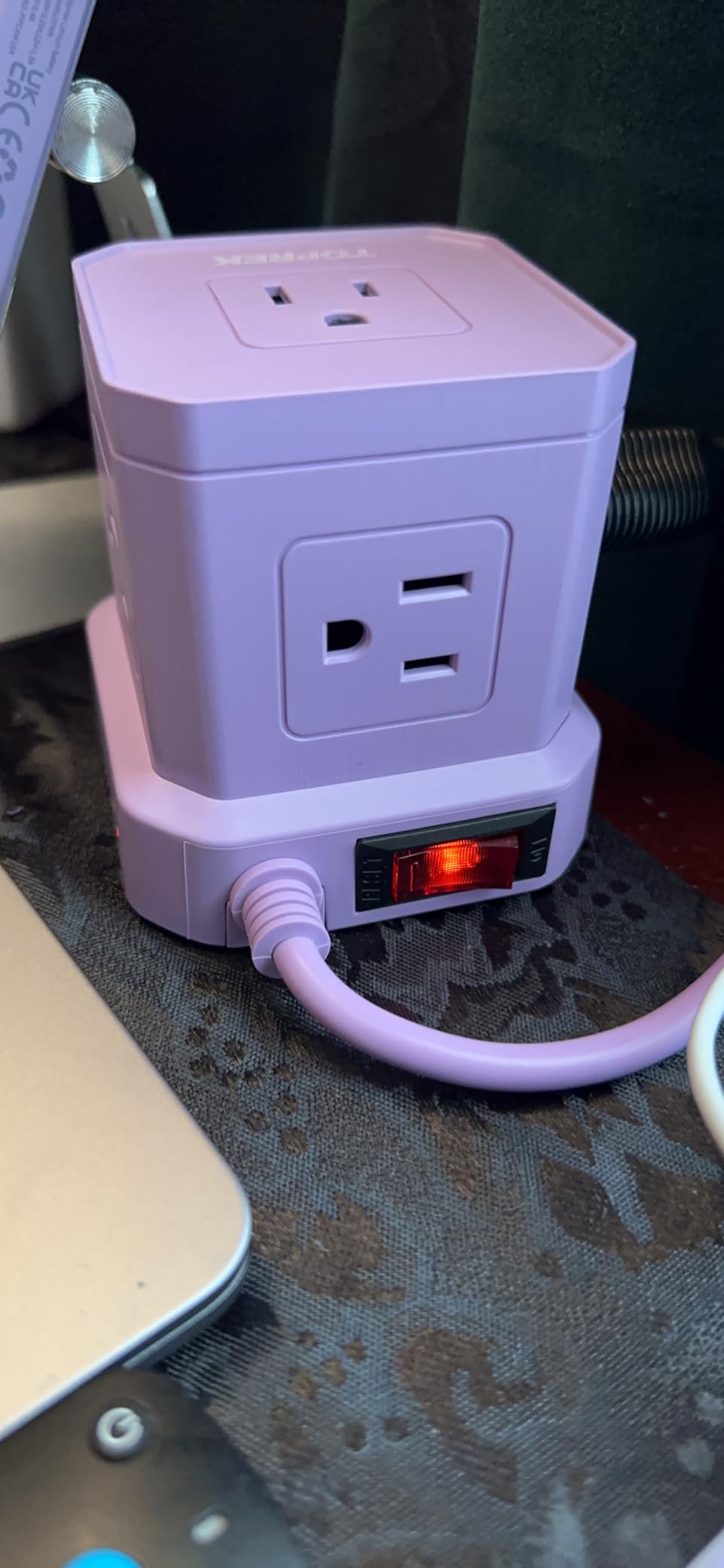 Power Strip Surge Protector (700J), 10 FT Flat Extension Cord with 5 Outlets, 2 USB-C & 2 USB-A, Power Strip with USB for Home, Office, Dorm, Hotel, Travel, Compact Desk Charging Station customer photo 2