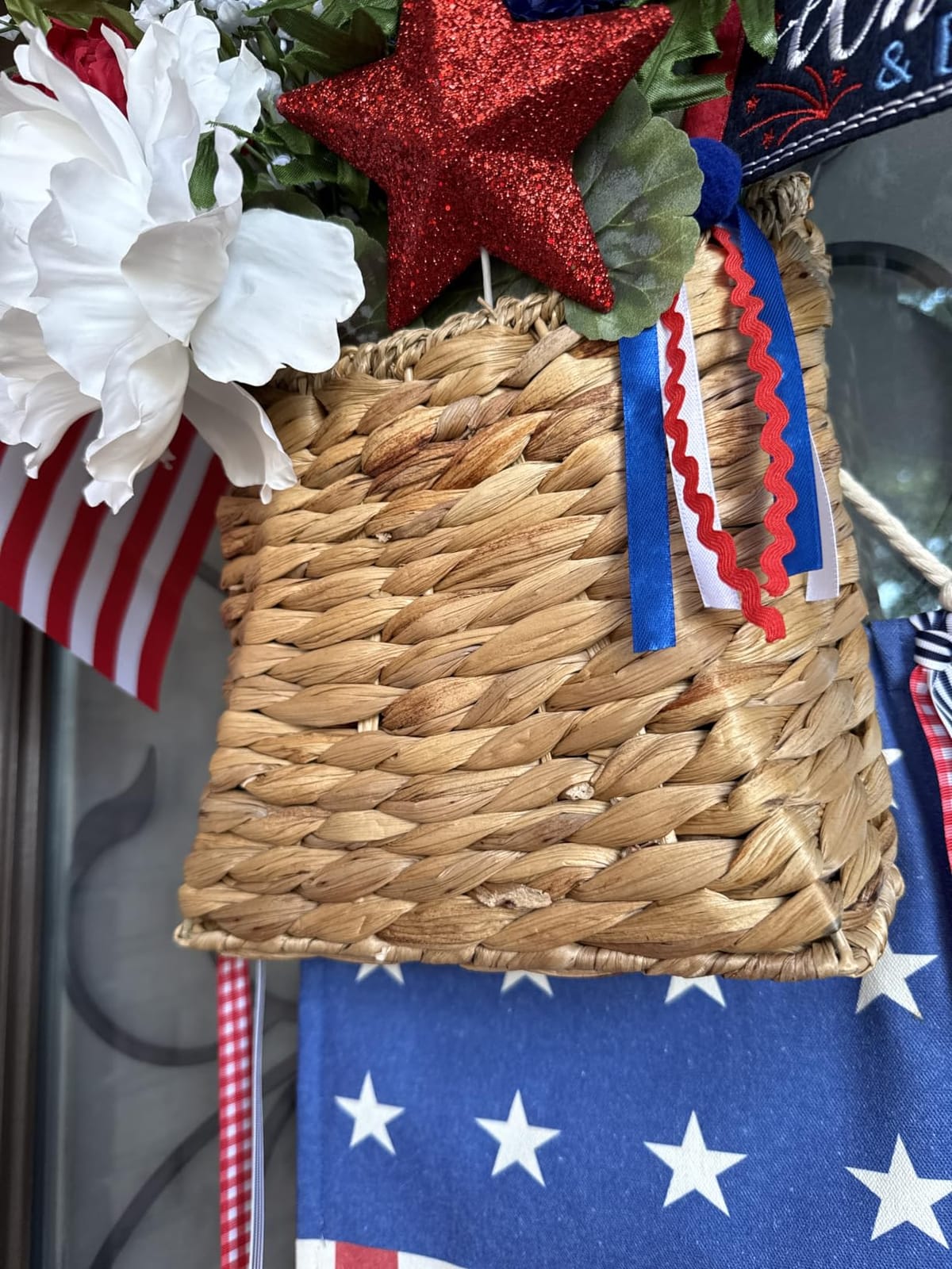 GYASVWU Woven Hanging Basket Water Hyacinth Hanging Wall Basket Wicker Handmade Baskets for Garden Farmhouse Home (Seagrass mouth) customer photo 1