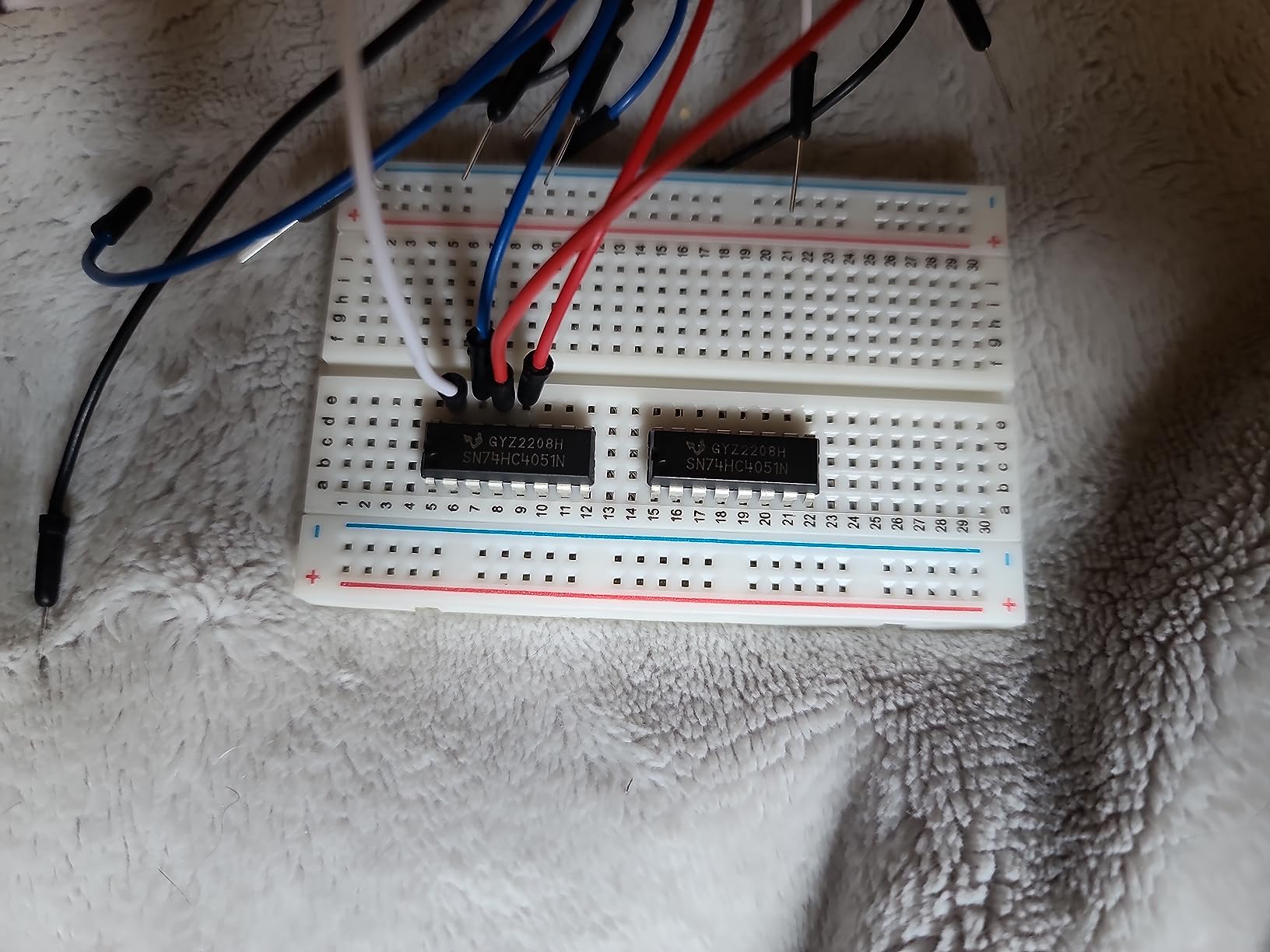 Breadboard Jumper Wire Kit:2×830&400 Breadboards,130 Flexible+280 Jumpers,1 Tweezer for Arduino Raspberry Pi customer photo 2