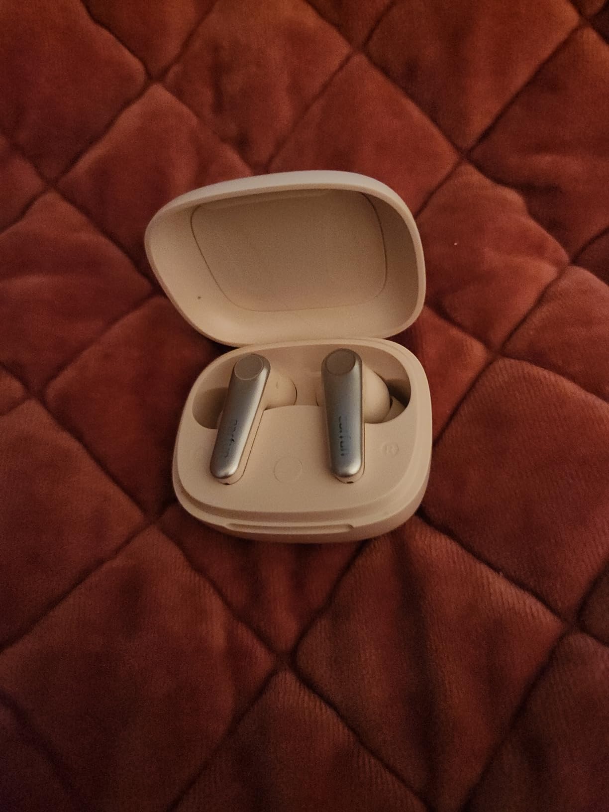 EarFun Air Pro 3 Noise Cancelling Wireless Earbuds Qualcomm® aptX™ Adaptive customer photo 1