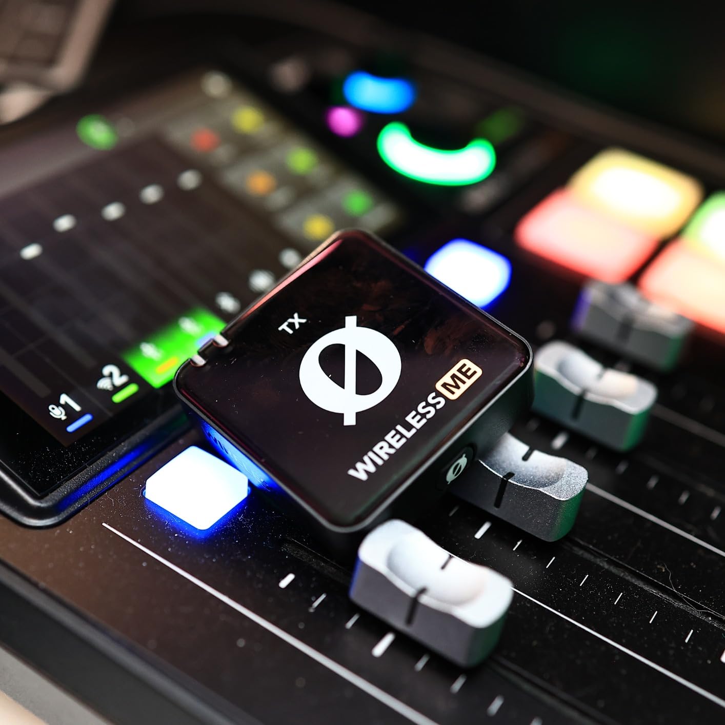 RØDE Wireless ME Ultra-compact Wireless Microphone System with Built-in Microphones, GainAssist Technology and 100m Range for Filmmaking, Interviews and Content Creation, Wireless ME customer photo 1