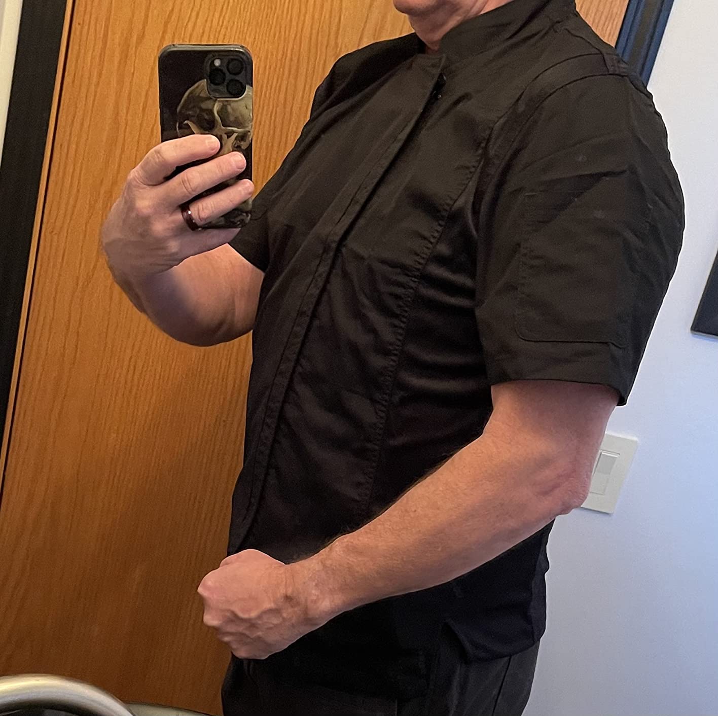 ChefsCloset Short Sleeve William Chef Coat, Modern Zipper Chef Jacket customer photo 1