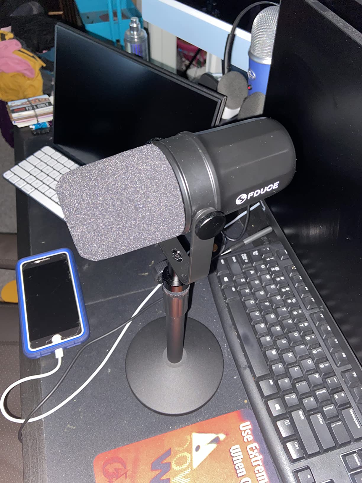 FDUCE SL40X XLR Dynamic Podcast Microphone, Studio Mic for PC customer photo 1