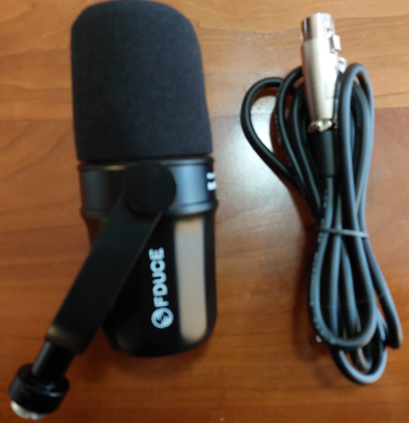 FDUCE SL40X XLR Dynamic Podcast Microphone, Studio Mic for PC customer photo 2