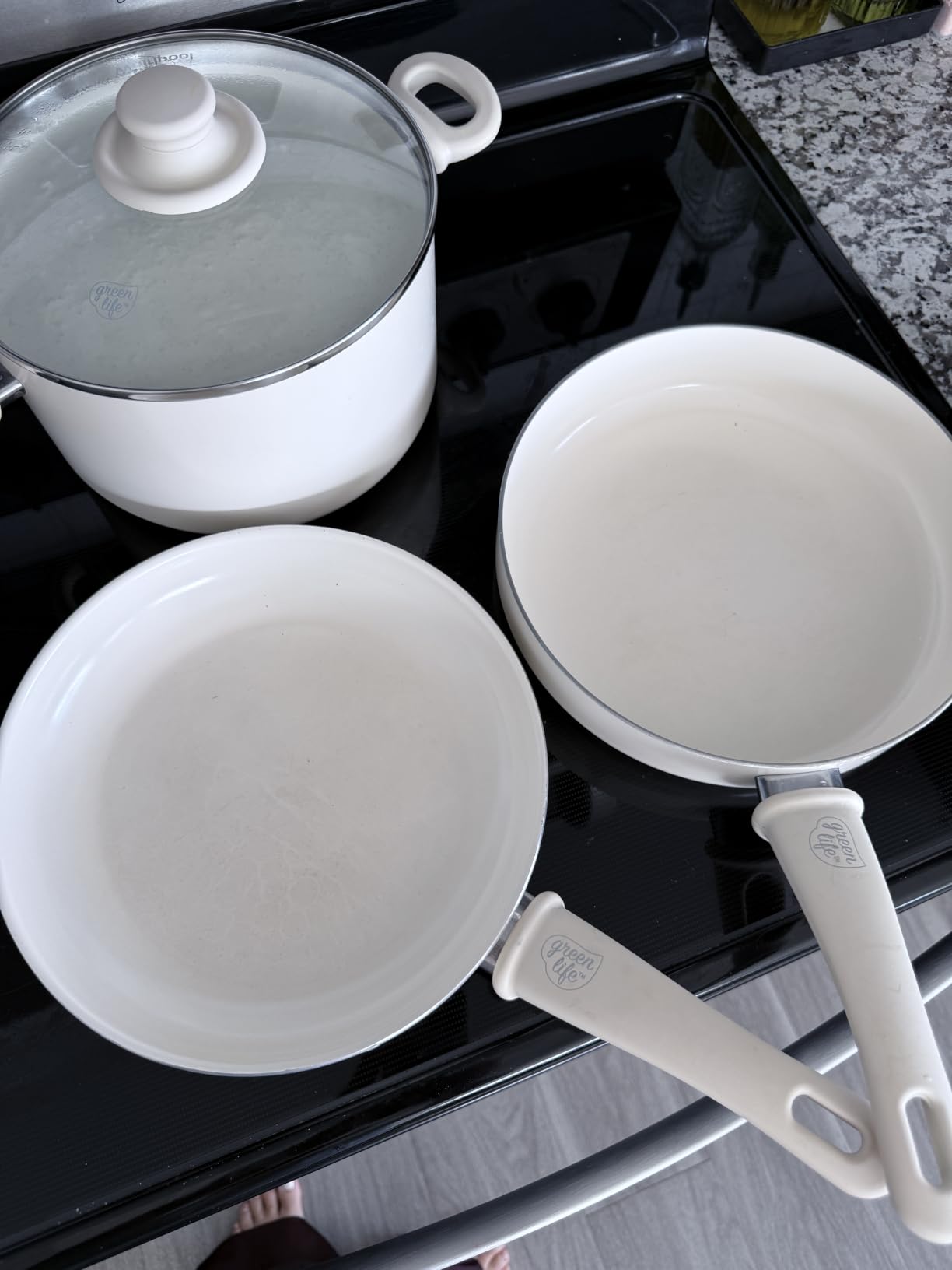 GreenLife 16 Piece Ceramic Nonstick Pots & Pans Cookware Set, Gray customer photo 1