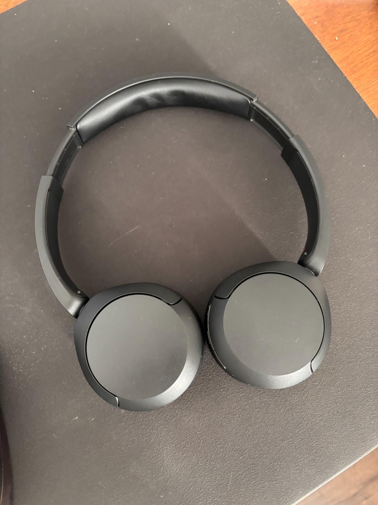 Sony WH-CH520 Wireless On-Ear Bluetooth Headphones with Mic, Cappuccino customer photo 2