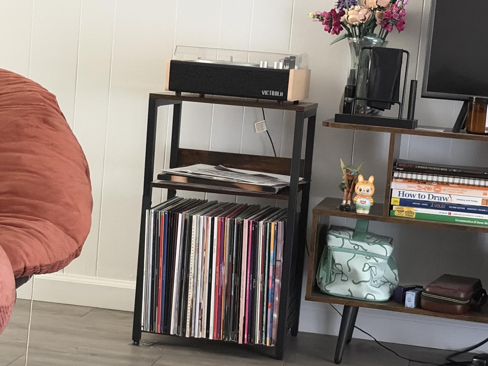 LELELINKY 3 Tier End Table,Record Player Stand with Storage Up to 100 Albums,Turntable Stand for Vinyl,Brown Records Shelf for Living Room Bedroom customer photo 1
