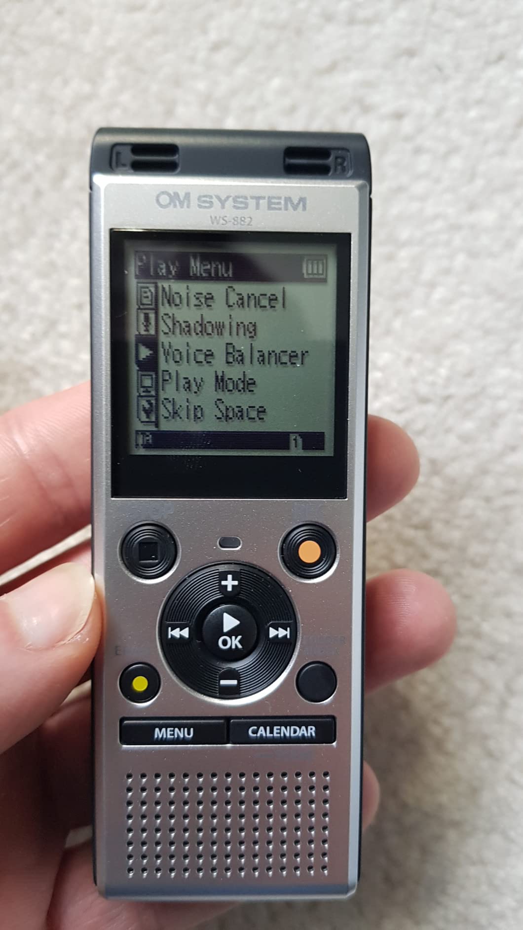 OM SYSTEM Olympus WS-882 Digital Voice Recorder, with Linear PCM/MP3 Recording Formats, USB Direct, 4gb Playback Speed and Volume Adjust, File Index, Erase Selected Files customer photo 1