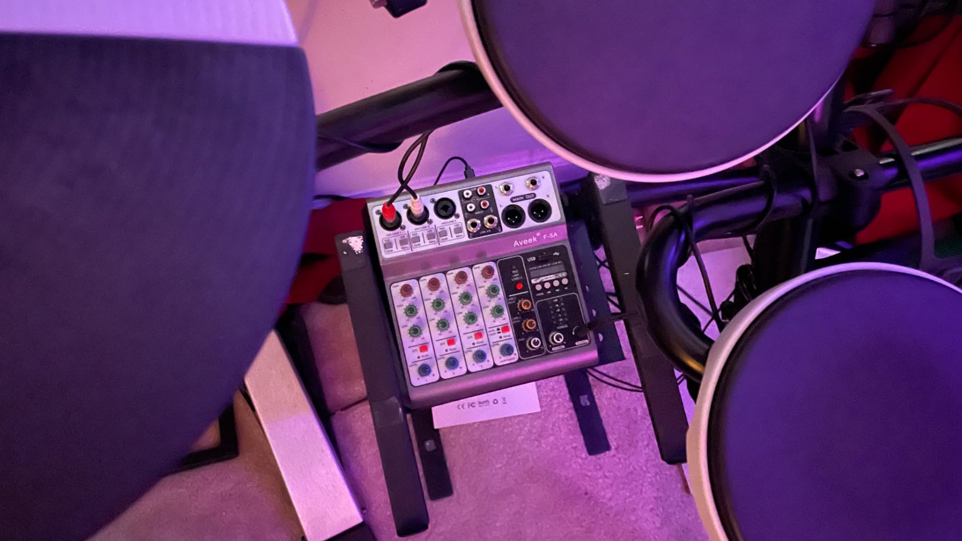 Aveek 5 Channel Audio Mixer, Built-in PC Recording Interface Sound Board customer photo 1