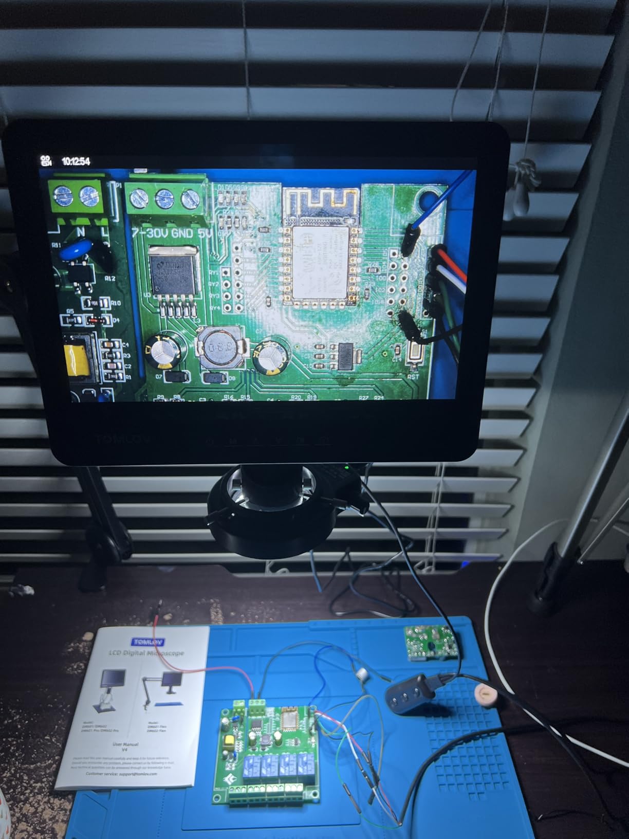 TOMLOV DM602 Flex 3 Lens HDMI Digital Soldering Microscope, Flexible Arm customer photo 2
