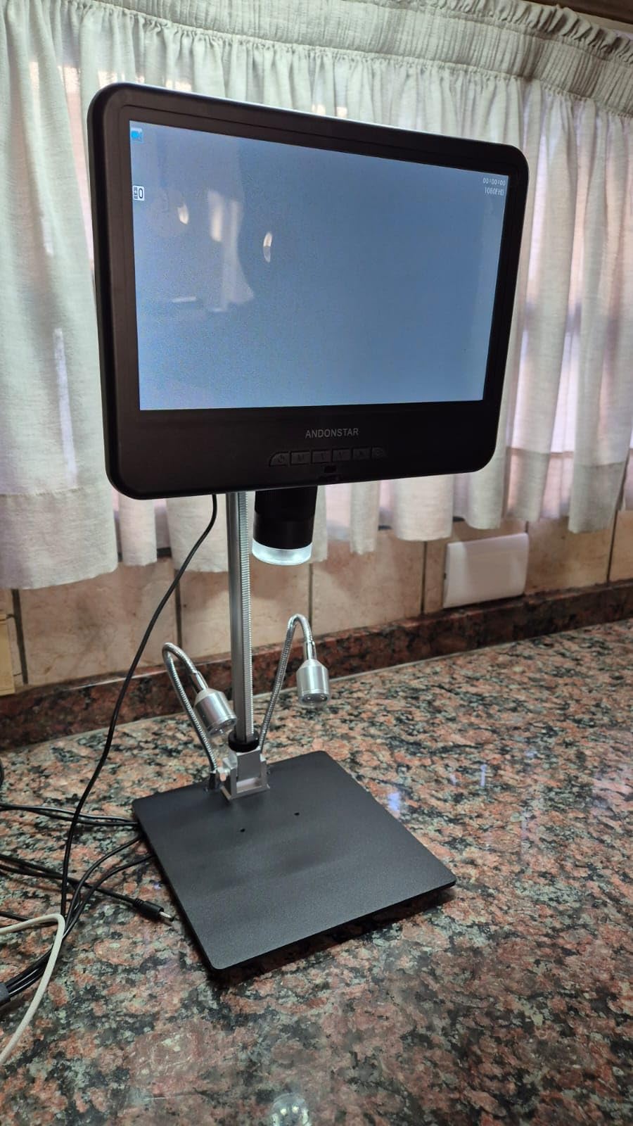 Andonstar AD210 10.1 Inch LCD Digital Microscope for Soldering, Coin customer photo 1