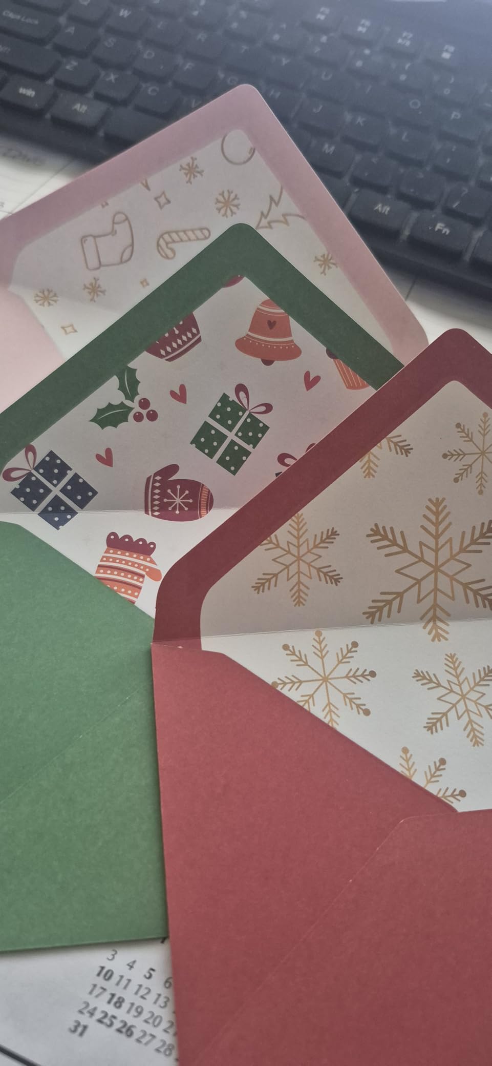 Decorably 24 Pack Patriotic 6x4in Veterans Day Cards with Envelopes customer photo 1
