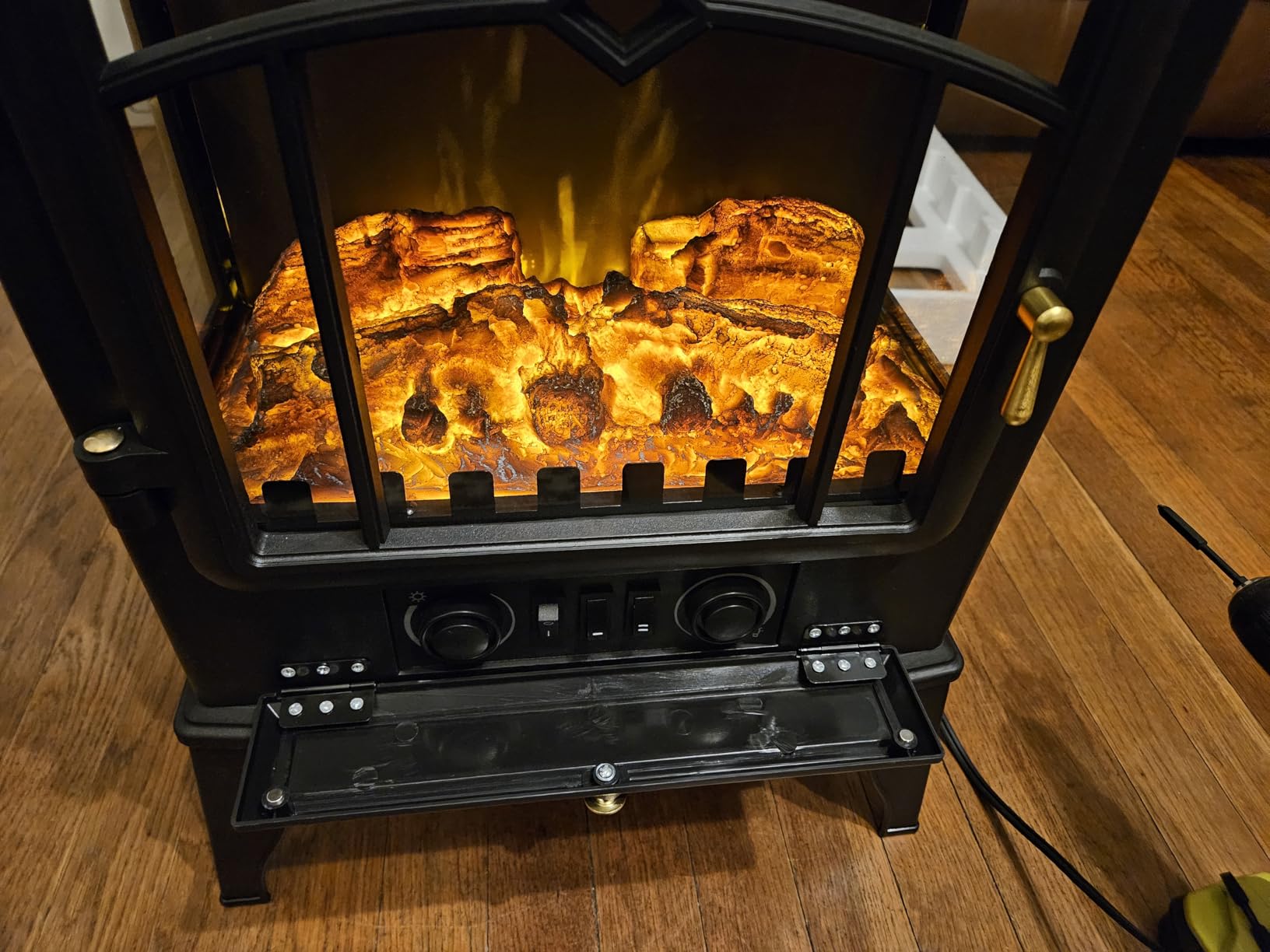 Xbeauty Indoor 22 inch Electric Fireplace Stove, Freestanding Heater customer photo 1