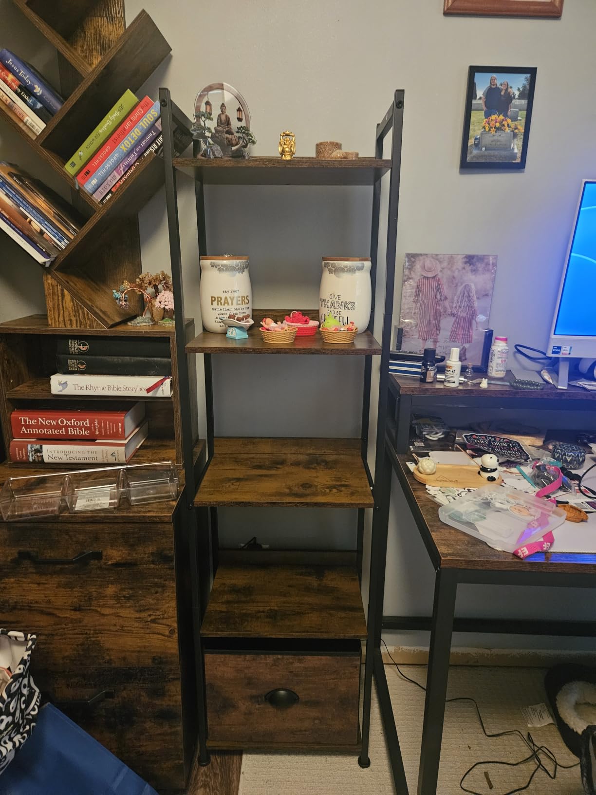 Furologee 5 Tier Bookshelf with Drawer, Tall Narrow Bookcase with Shelves, Wood and Metal Bookshelves Storage Organizer, Industrial Display Standing Shelf Unit for Bedroom, Living Room, Rustic Brown customer photo 2