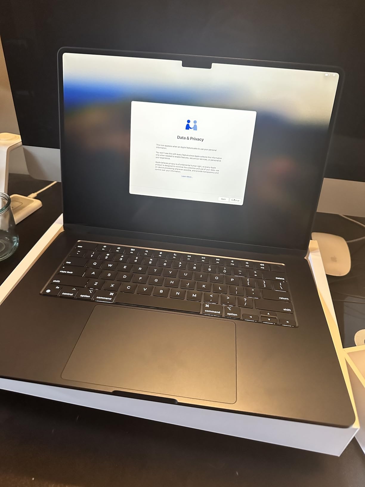 2023 Apple MacBook Air with Apple M2 Chip with 8-Core CPU/10-Core GPU (15-inch, 8GB RAM, 256GB SSD Storage) (QWERTY English) Midnight (Renewed) customer photo 2