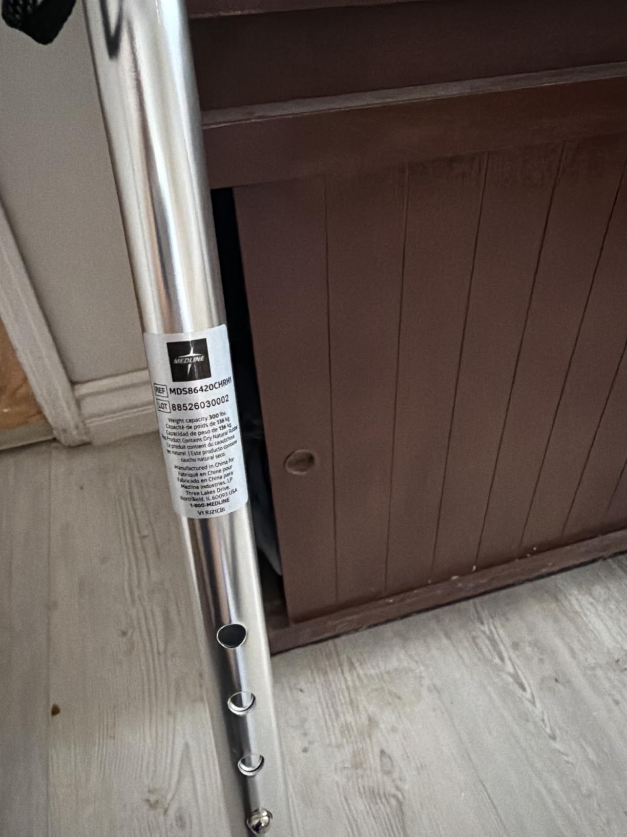 Medline Aluminum Offset Walking Cane for Seniors & Adults is Portable and Lightweight for Balance, Knee Injuries, Mobility & Leg Surgery Recovery customer photo 1