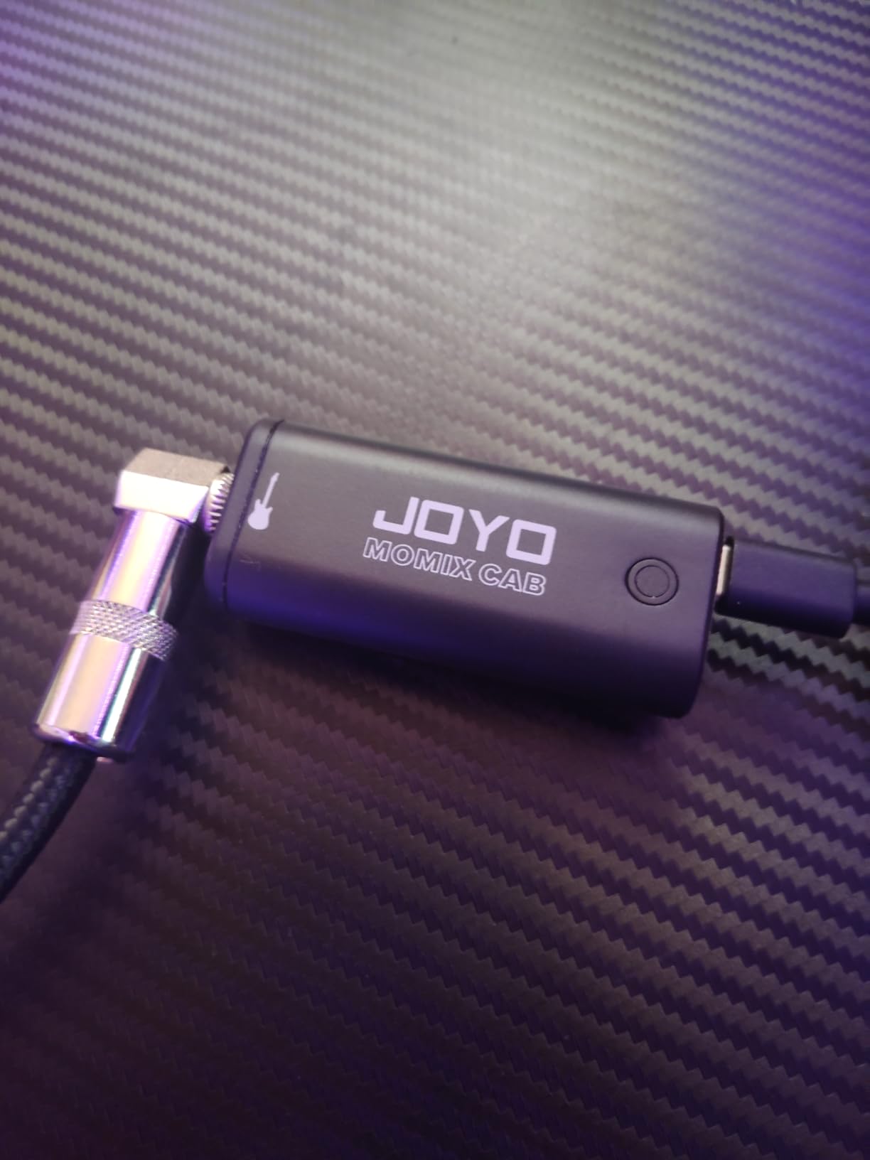 JOYO Guitar Audio Interface for Phone, Direct Monitoring with 6.35mm Input & 3.5mm Headphone Out, USB-C & Lightning Plug & Play, Portable Pocket Size (MOMIX CAB) customer photo 1