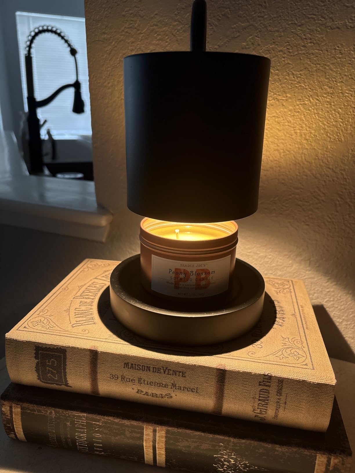 Briever Dimmable Candle Warmer Lamp with Timer, Height Adjustable Electric Candle Wax Warmer, Christmas Birthday Gifts for Women Mom, House Warming Gifts New Home Room Decor, Walnut Solid Wood Base customer photo 1