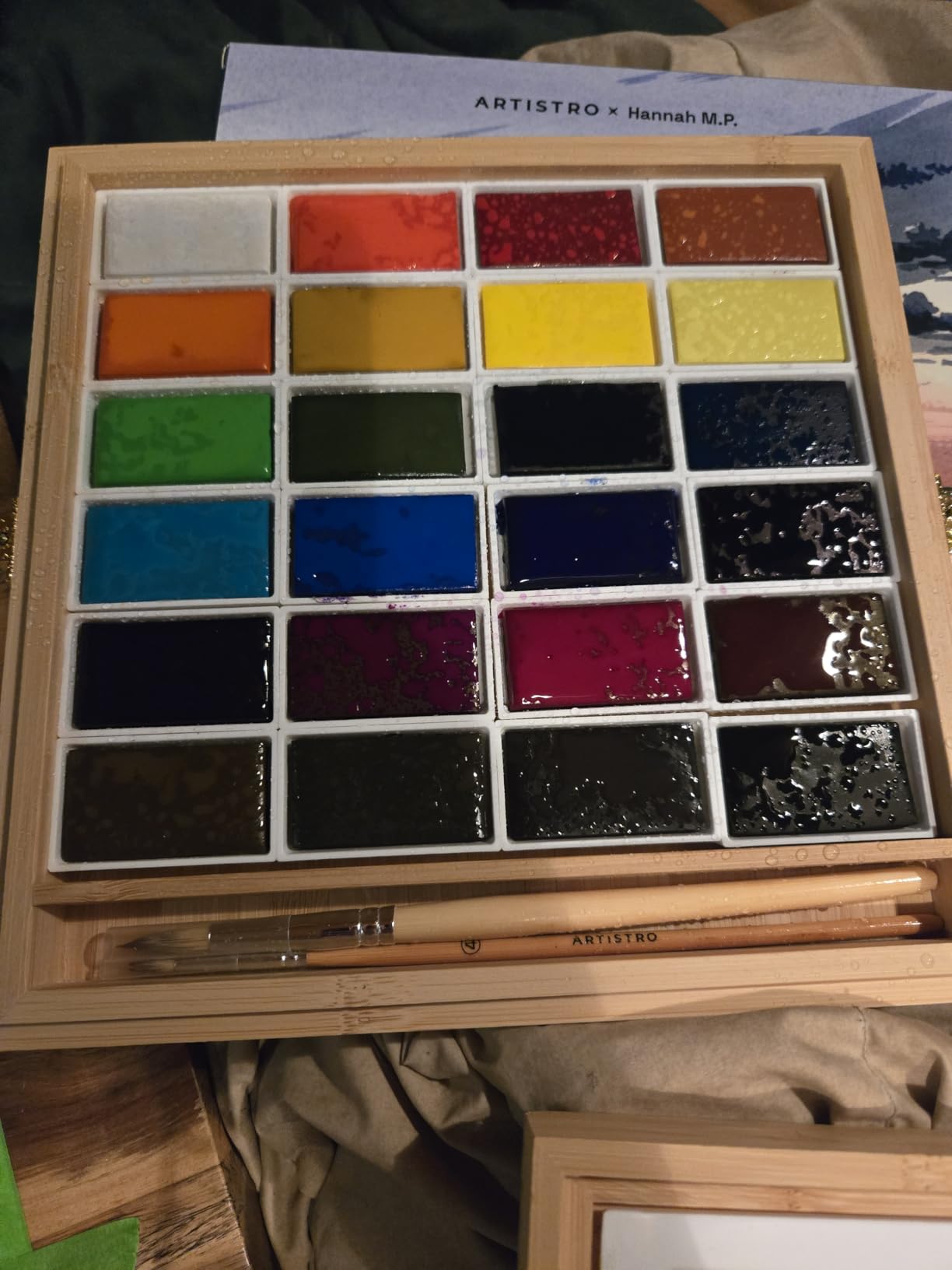 ARTISTRO x HANNAH M.P Professional Watercolor Paint Set Limited Edition with 24 colors in Bamboo Wooden Box (6ml XL Pans) - 2 Brushes, Watercolor Paper, Mixing Tray - Watercolor Set for Professionals made by professionals customer photo 2