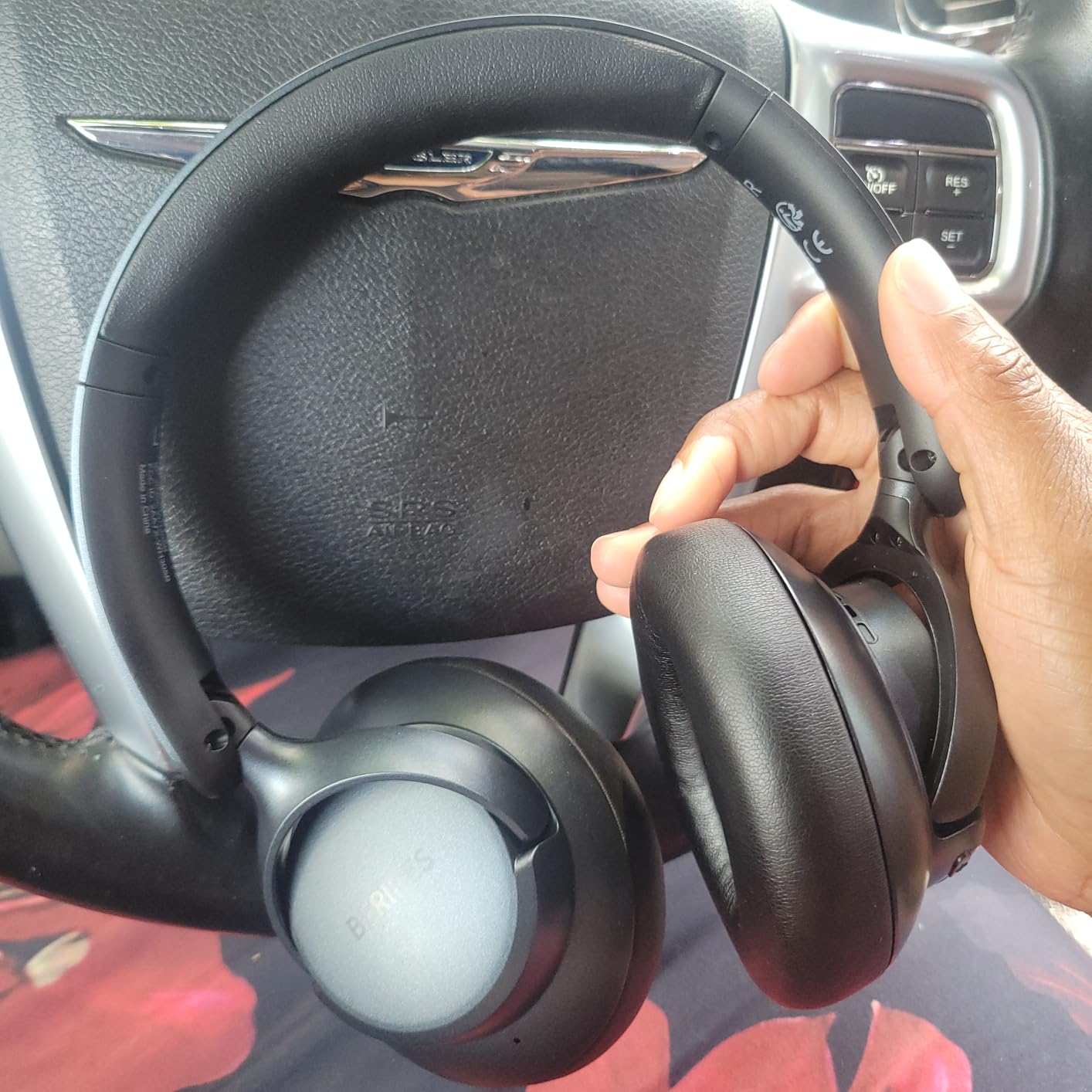 BERIBES Hybrid Active Noise Cancelling Headphones Wireless Over Ear 70Hours customer photo 2