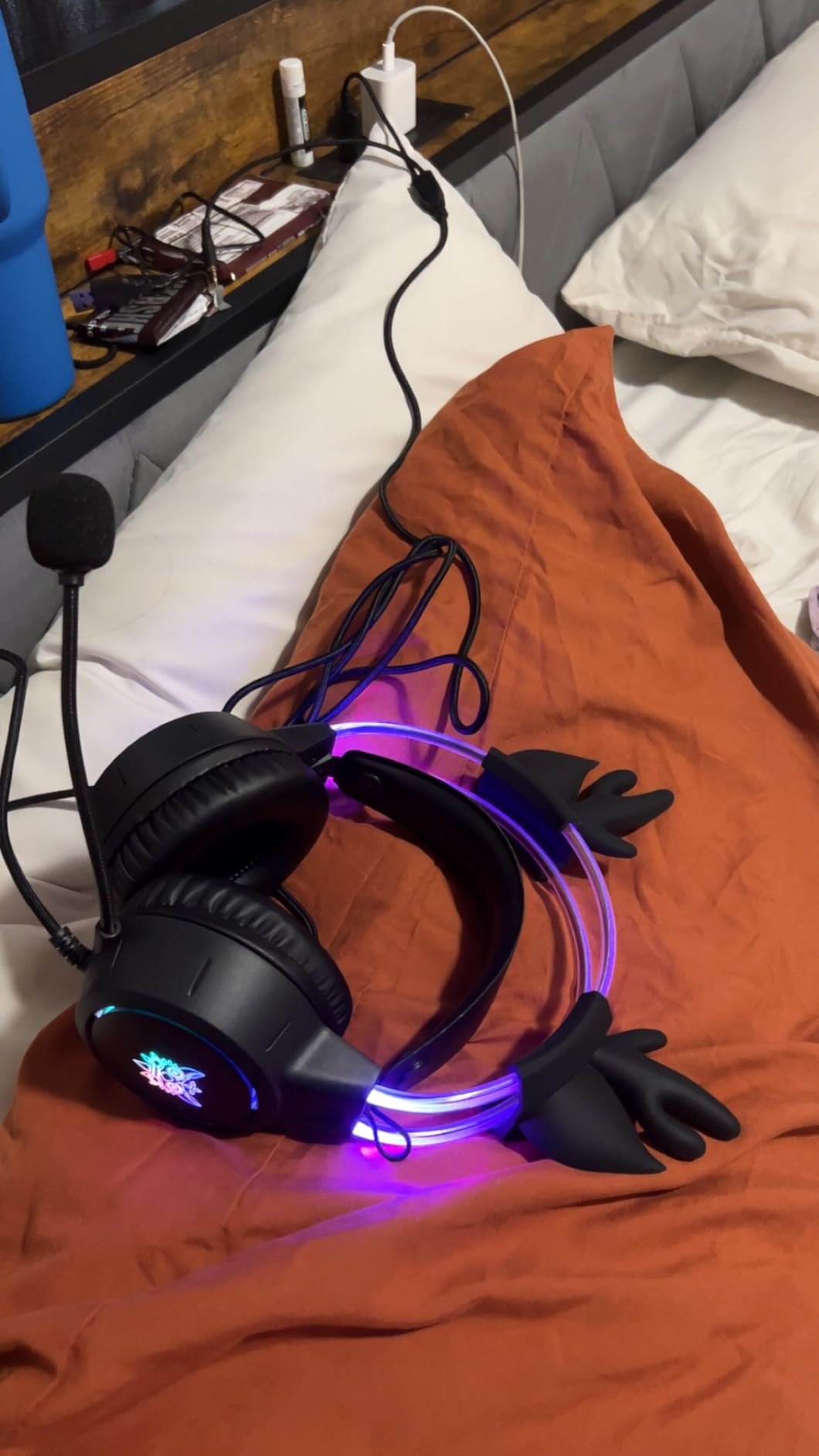 Lightweight Gaming Headset, RGB Lighting, Wired Over Ear Headphones with Mic for PC Laptop PS4 PS5 Switch, Stereo Surround Sound, Self-Adjusting Headband, Pink Cat Ear customer photo 1