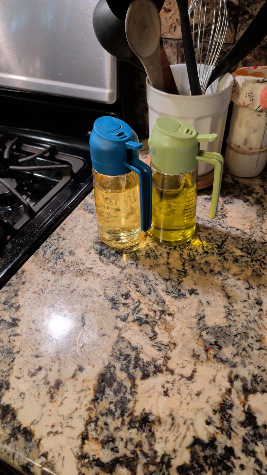 TrendPlain 16oz/470ml Glass Olive Oil Sprayer for Cooking – 2 in 1 Olive Oil Dispenser Bottle for Kitchen Gadgets and Air Fryer Accessories, Salad, BBQ - Black customer photo 2