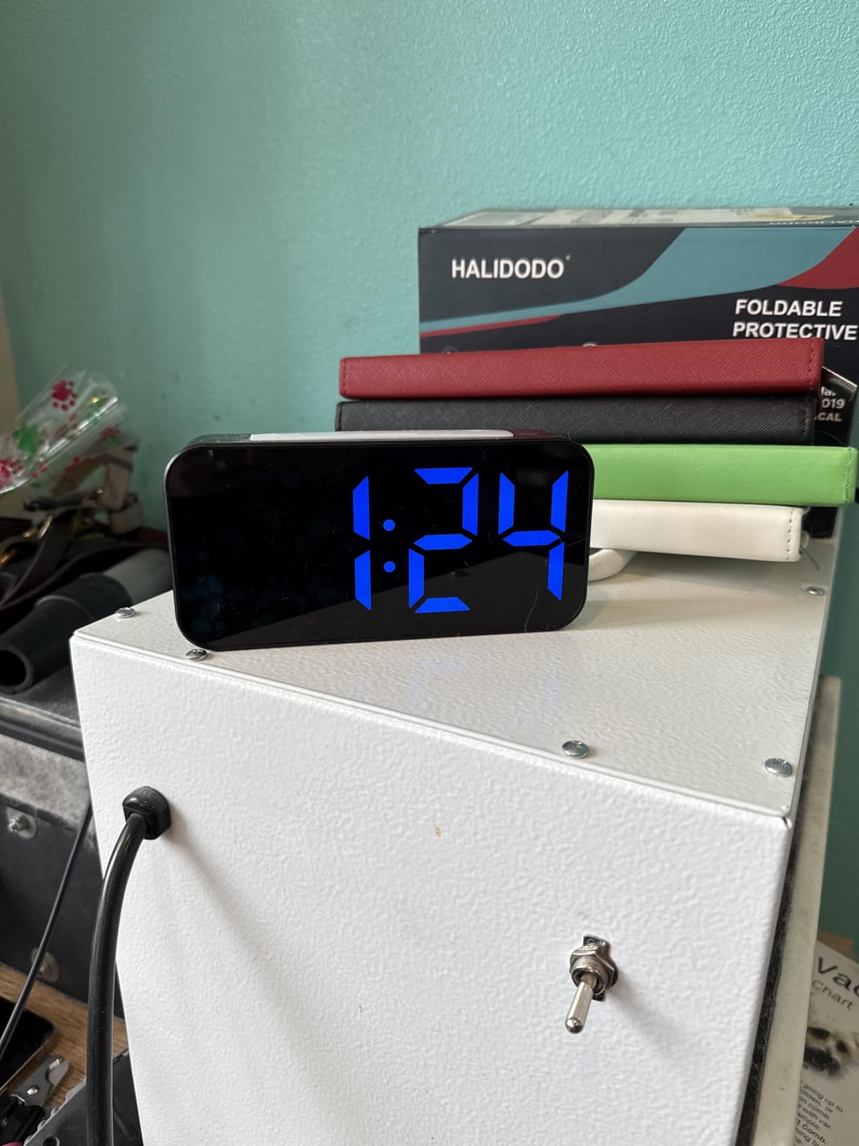 Topski Loud Alarm Clocks for Bedrooms Heavy Sleepers, Digital Bedside Clock | Plug-in, RGB Night Light, Large Display, Dual Alarm, Snooze, Dimmable, 3 Volumes customer photo 2