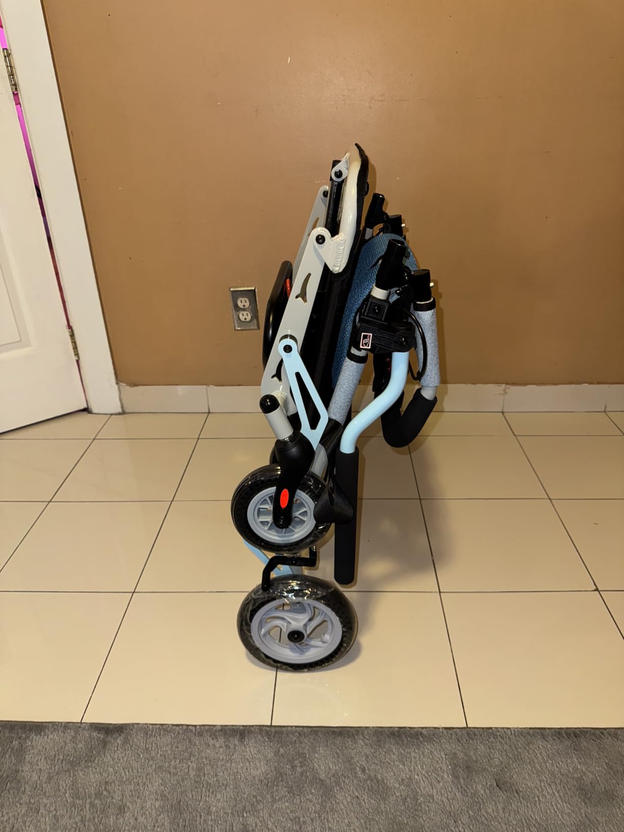 Super Lightweight Portable Transit Travel Wheelchair, Upgraded Folding Transport Wheelchairs (Weight 24lbs) for Adults and Seniors, Come with Telescopic Handle and Travel Bag customer photo 2