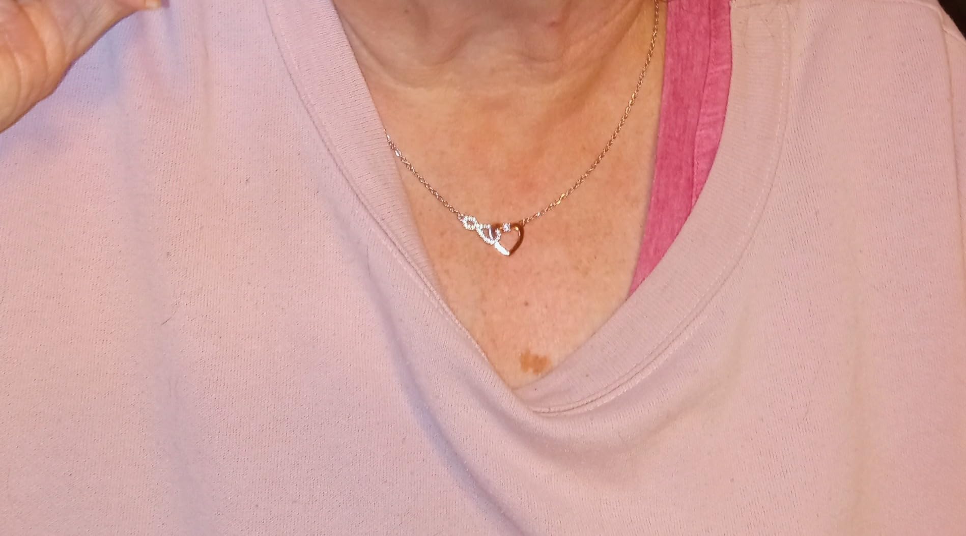 Shonyin Everlasting Heart Necklace Gift for Women, Meaningful Jewelry customer photo 1