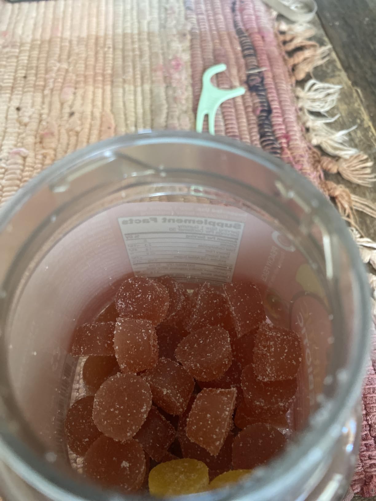 OLLY Probiotic + Prebiotic Gummy, 500 million CFUs, Peachy Peach - 60 Count customer photo 2