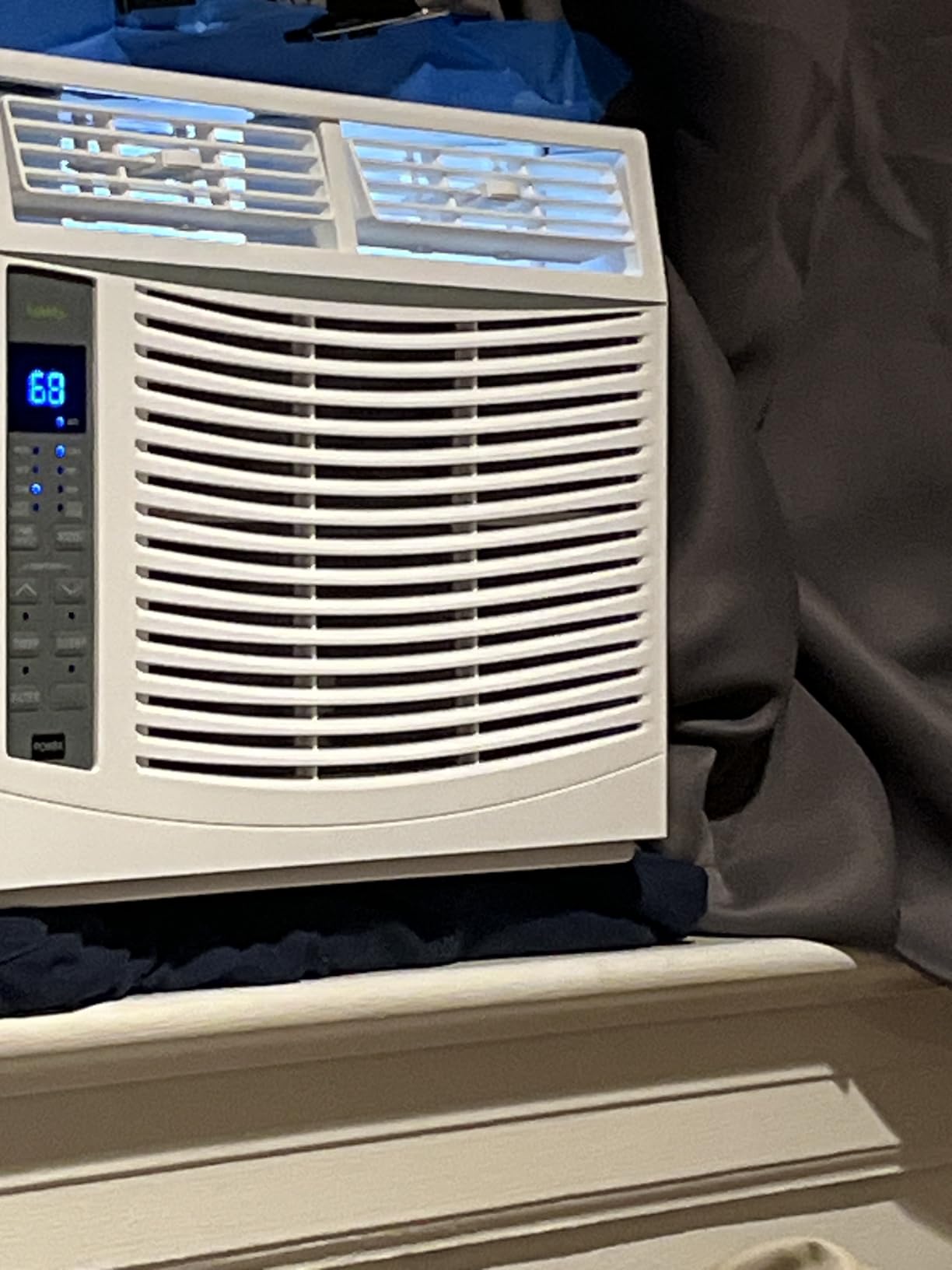 8,000 BTU WiFi Window Air Conditioner, Smart Window AC Unit with Remote, Energy Saving, Easy Install Kit, Cools up to 350 Square Feet customer photo 1