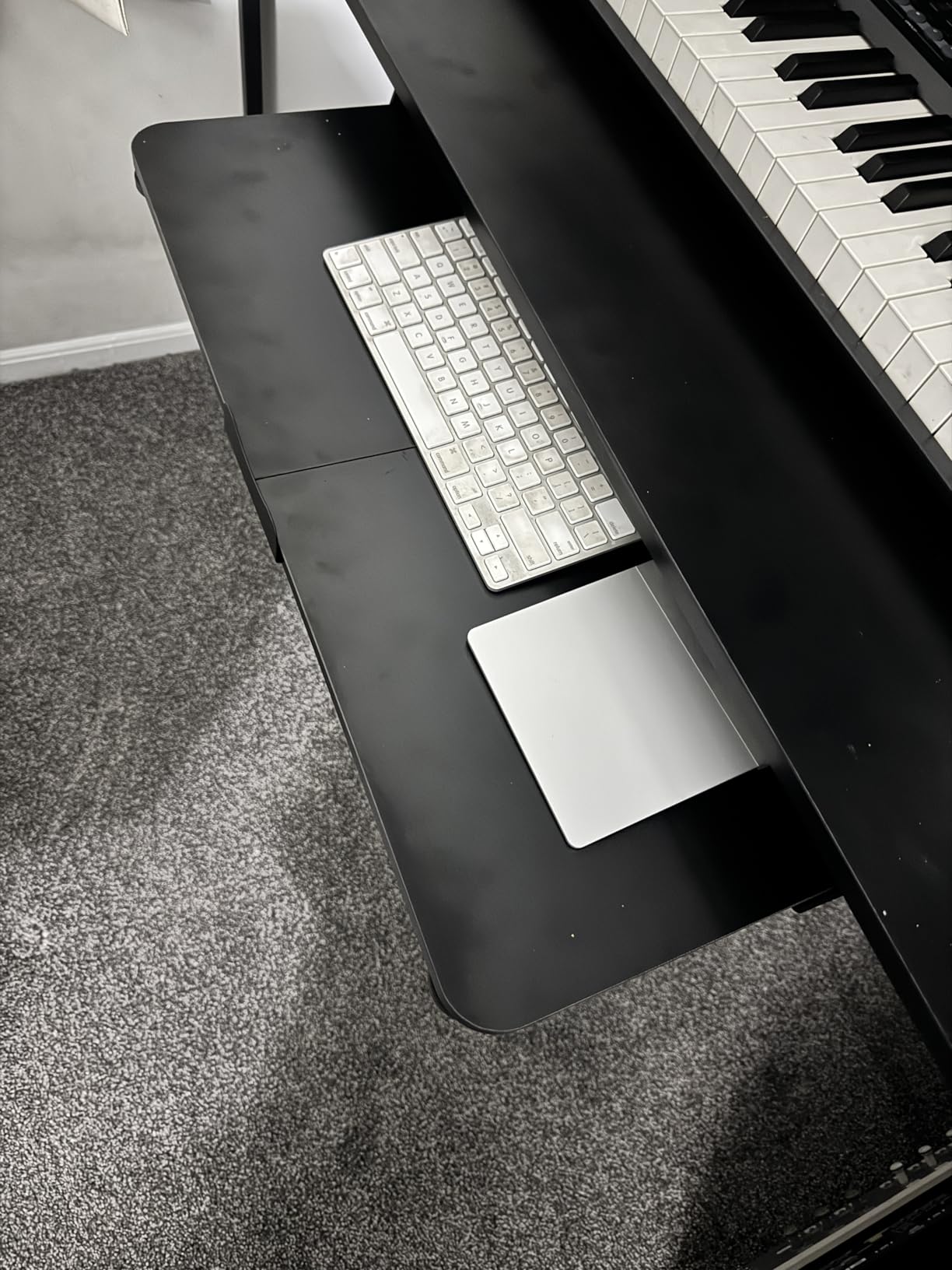 XINLEI Keyboard Tray Under Desk Large C-Clamp 25.6” (30” Including Clamps) x 11.8” Slide-Out Platform Computer Drawer Pull Out Keyboard & Mouse Tray Black DSF4 customer photo 1