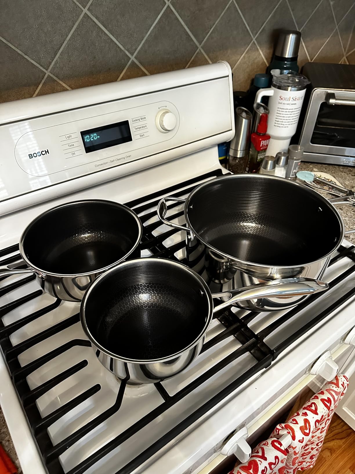 HexClad Hybrid Nonstick 6 Pc Pot Set & Trivets, 2, 3, and 8-Qt Pots & Lids customer photo 2
