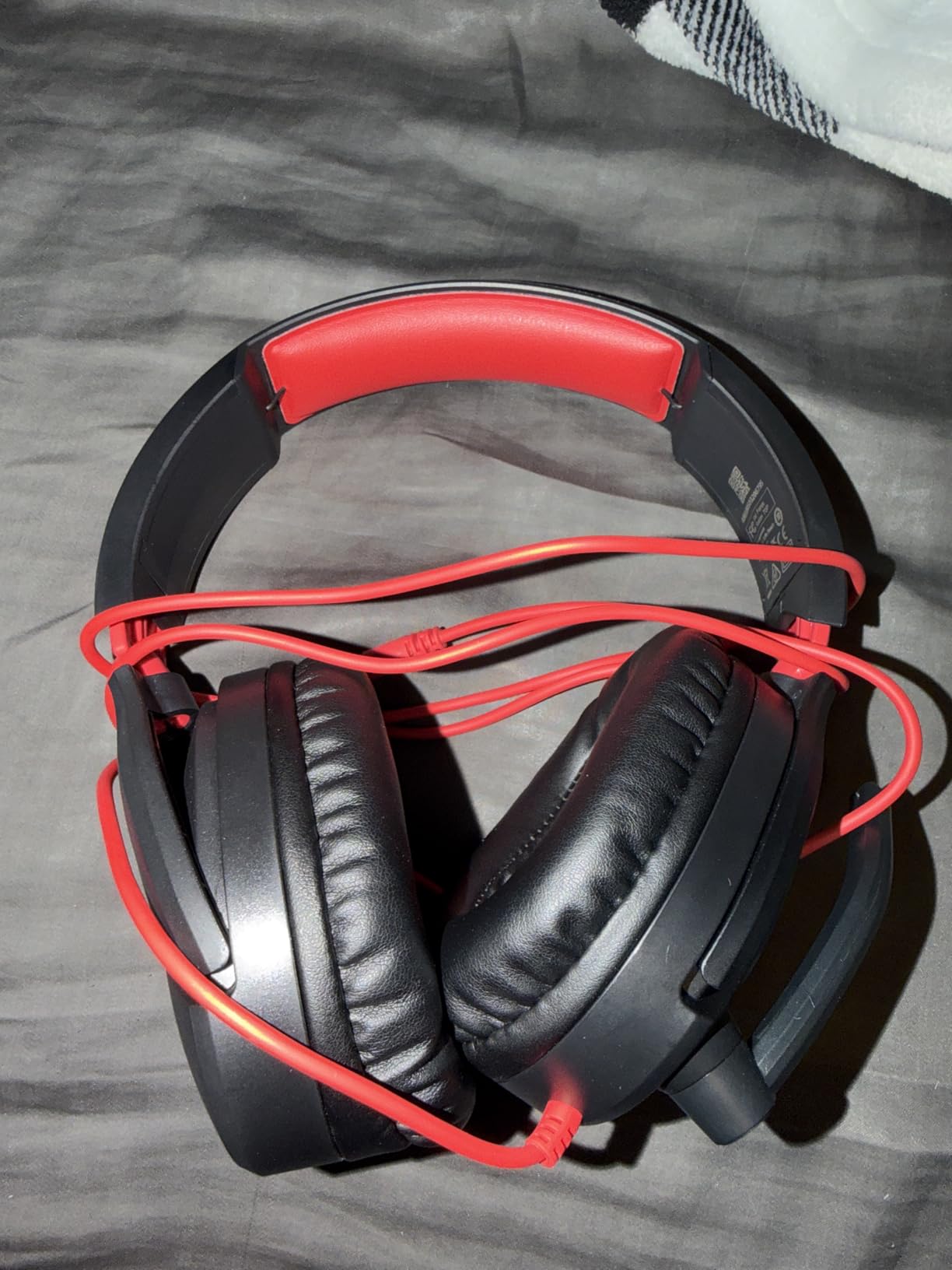 Turtle Beach Recon 70 Wired Multiplatform Gaming Headset for PS5, PC, Xbox customer photo 1