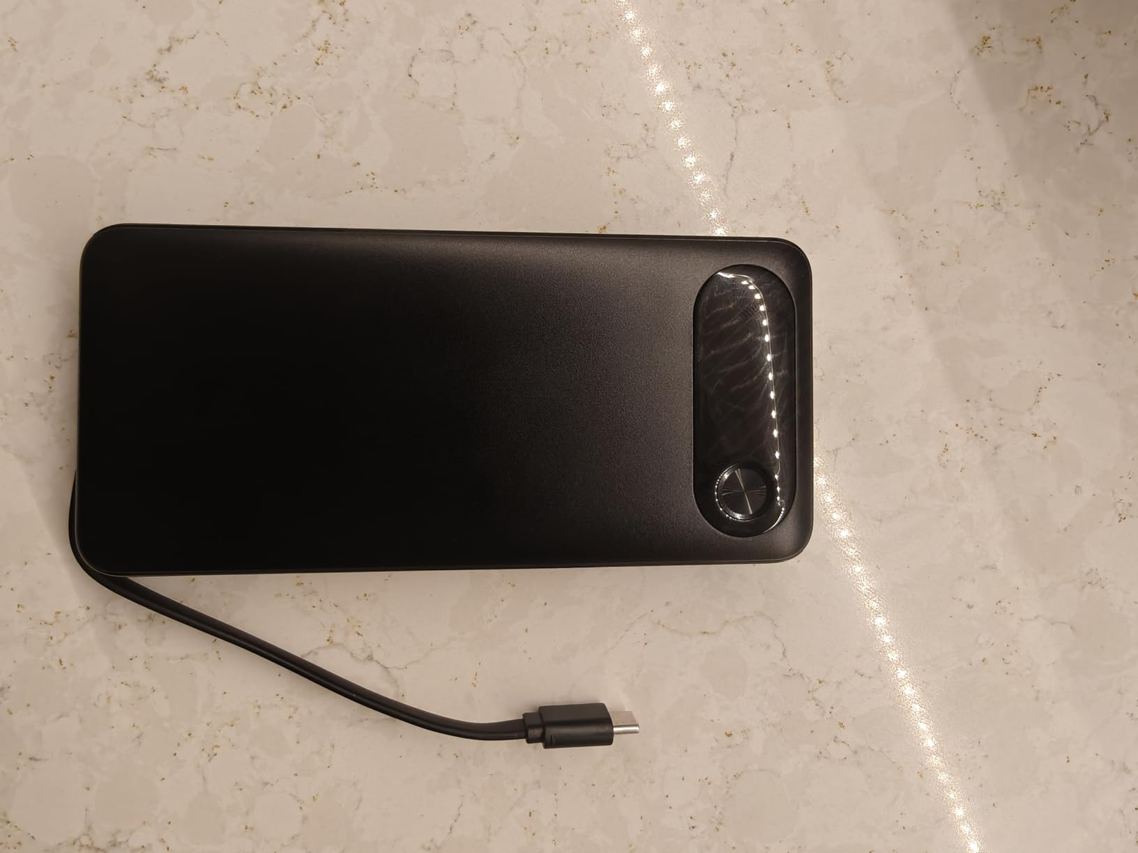 Anker Power Bank, 20,000mAh Travel Essential, Built-in USB-C Cable(Black) | 3-Port 87W Max Fast Charging Battery Pack, for MacBook, iPhone 16 / 15 Series, Samsung, Switch, and More customer photo 2