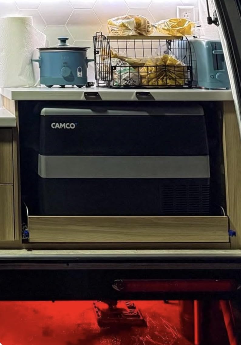 bella Fits-Anywhere™ 2-Slice Slim Toaster, Long Slot & Extra Wide, Oatmilk customer photo 2