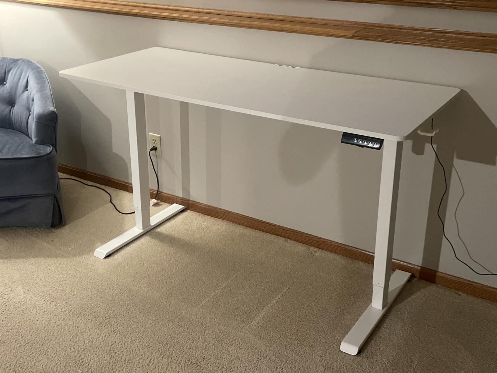 Veken 47.2 Inch Large Electric Standing Desk, Gaming Table, Brown customer photo 1
