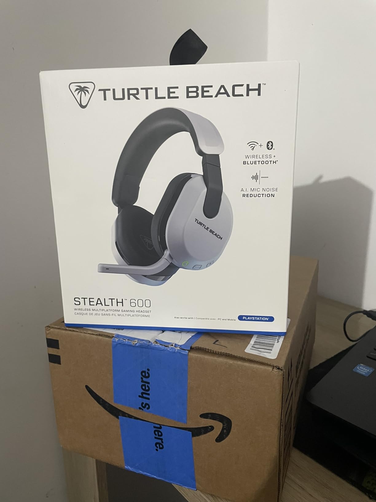 Turtle Beach Stealth 500 Wireless Amplified Gaming Headset for PS5, PS4, PC, & Mobile – 40-Hr Battery, Bluetooth, Memory Foam Cushions, Flip-to-Mute Mic, EQ Presets, Companion App – Black customer photo 2