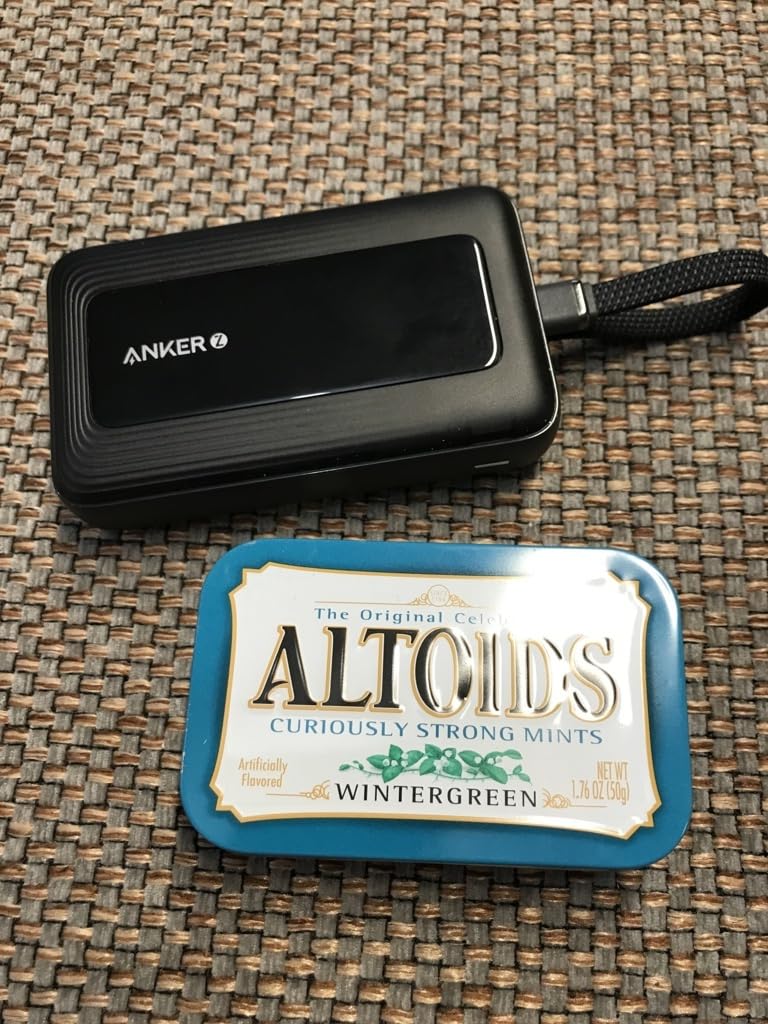 Anker Power Bank, 10,000mAh 30W with USB-C Travel Essential Portable Charger | 30W Portable Charger with USB-C Input and Output for iPhone 17 / 16, Galaxy, and More (Black) customer photo 1