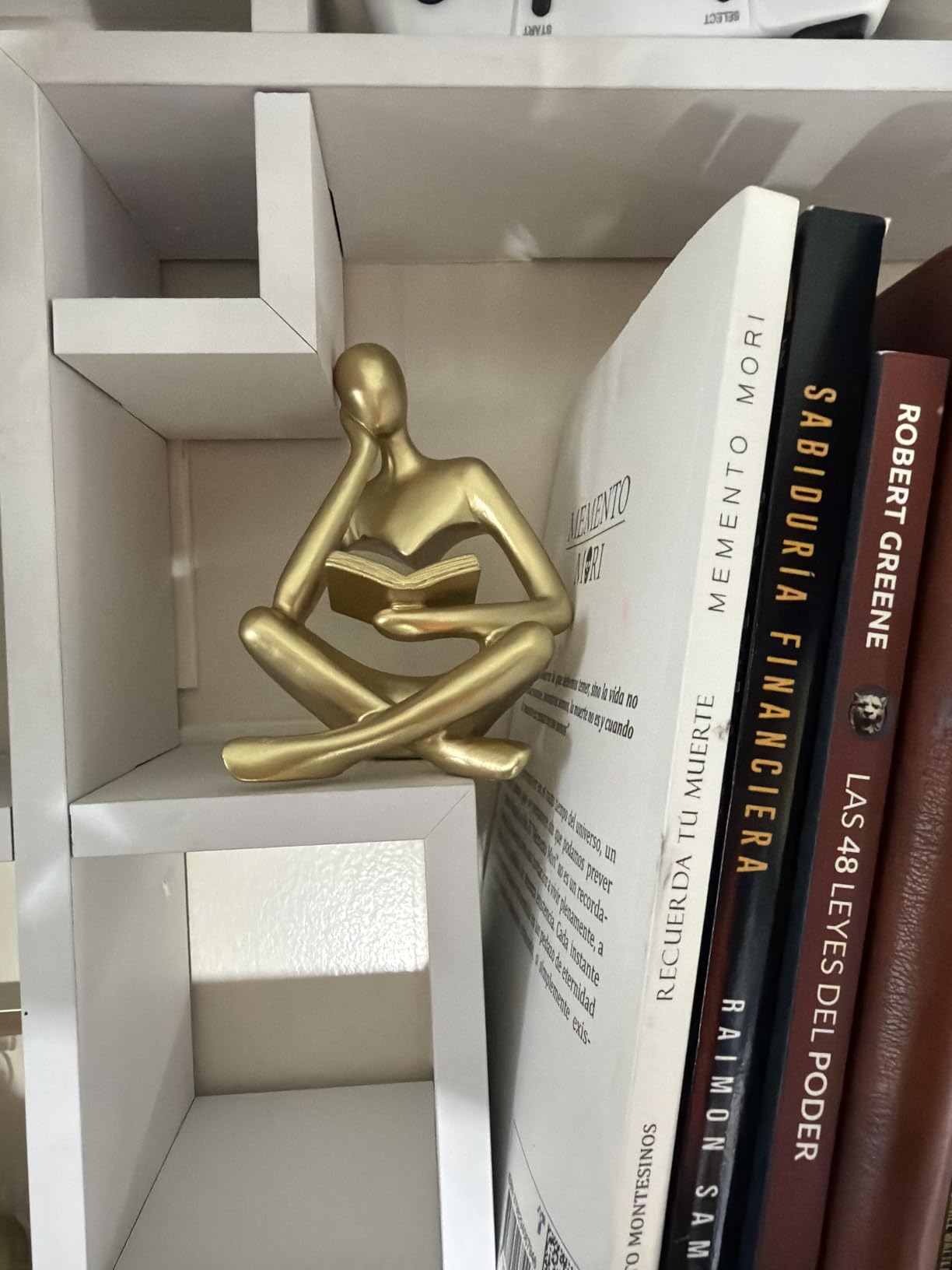 UTTCMK Bookshelf Decor Thinker Statue - Abstract Art Reading Thinker Sculpture Figurine Aesthetic, Modern Home Decoration for Living Room Office Shelves Coffee Table Desk Decor(Beige) customer photo 1